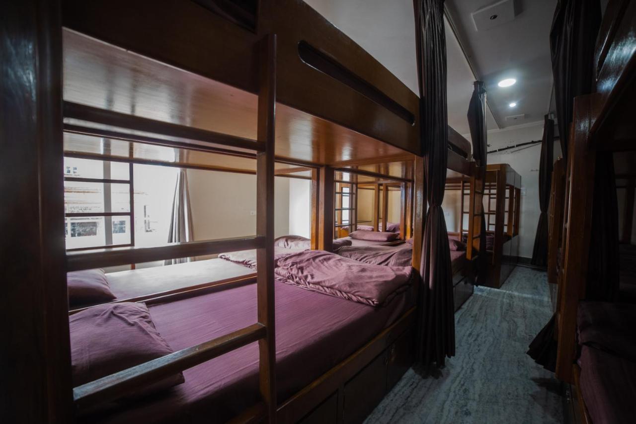 Pearl Courtyard Dormitory Varanasi Exterior foto
