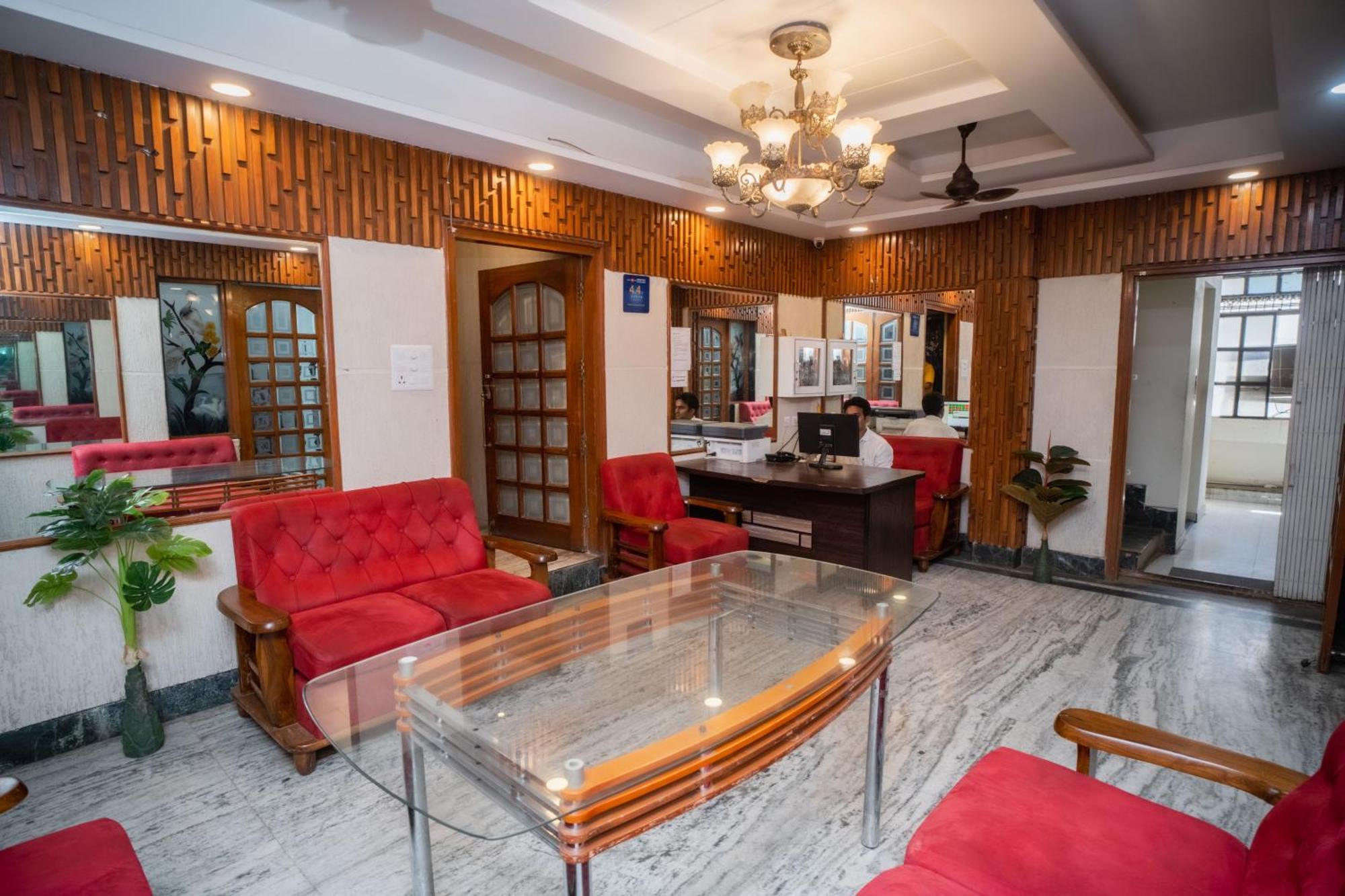 Pearl Courtyard Dormitory Varanasi Exterior foto