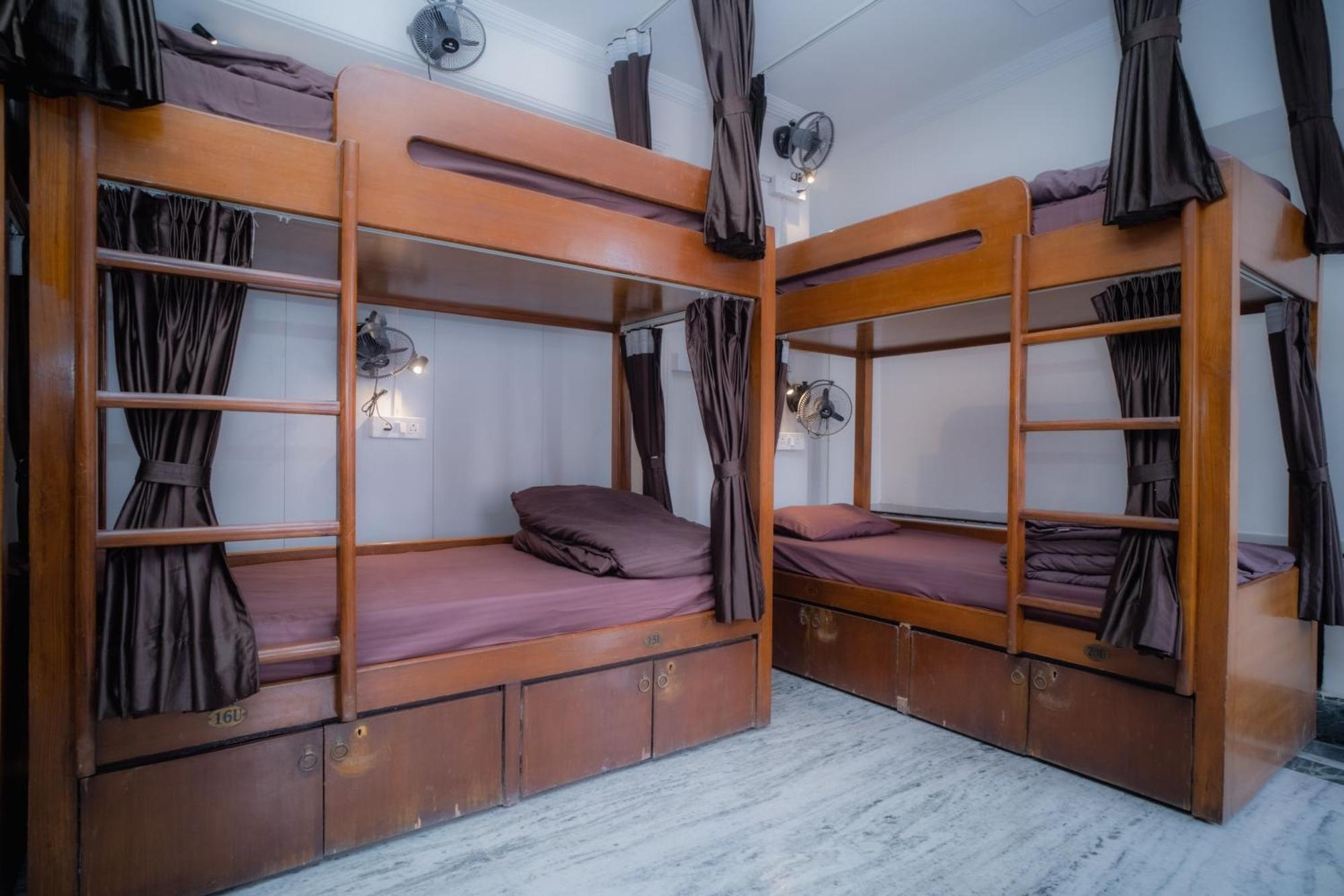 Pearl Courtyard Dormitory Varanasi Exterior foto