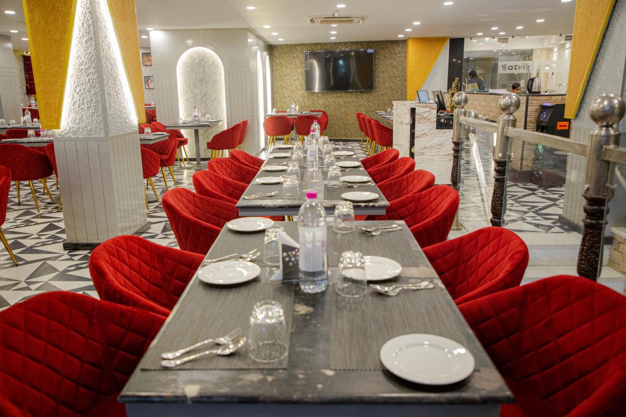 Pearl Courtyard Dormitory Varanasi Exterior foto