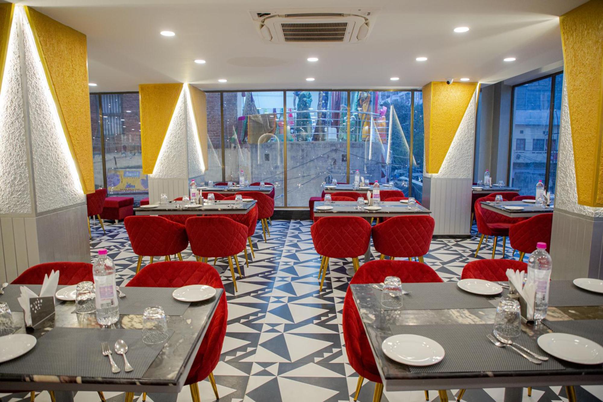 Pearl Courtyard Dormitory Varanasi Exterior foto